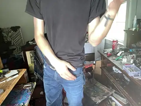 XanderOzzz online show from May 2026 07:23:02 PM