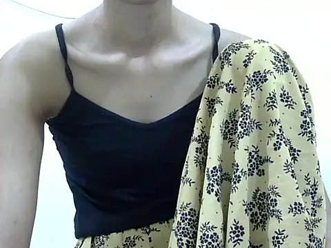 smallcuute online show from December 2025 09:09:02 PM