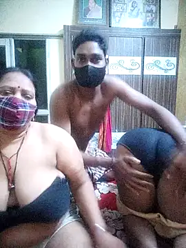 LoveOnStream online show from February 2026 07:51:01 AM