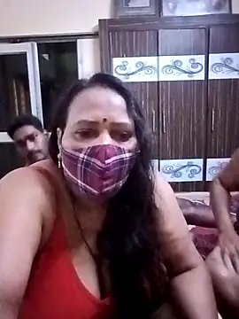 LoveOnStream online show from February 2026 06:53:01 AM