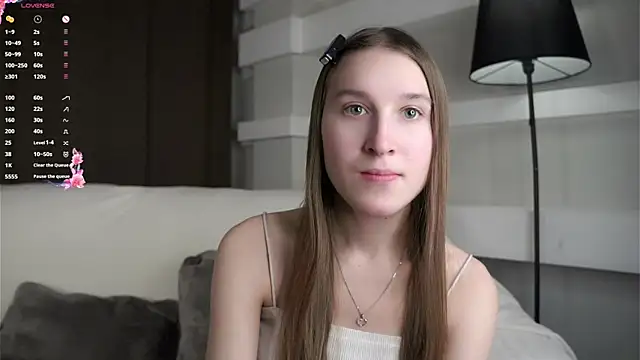 NanaMertins online show from December 2025 01:33:02 AM