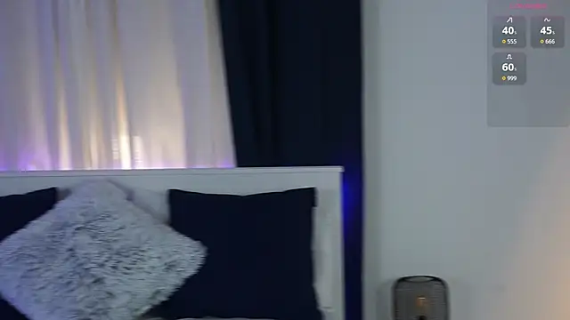 LenaaStar online show from November 2025 05:28:02 PM