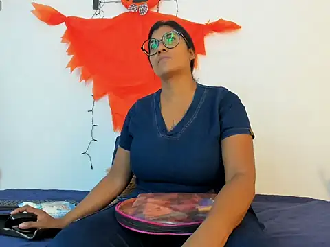 Snapshot of _Miaa_khalifa_ chatting on October 2025 12:16:01 PM Miaa khalifa online show from October 2025 12:16:01 PM