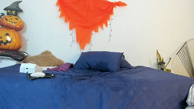 Snapshot of _Miaa_khalifa_ chatting on October 2025 12:01:02 PM Miaa khalifa online show from October 2025 12:01:02 PM