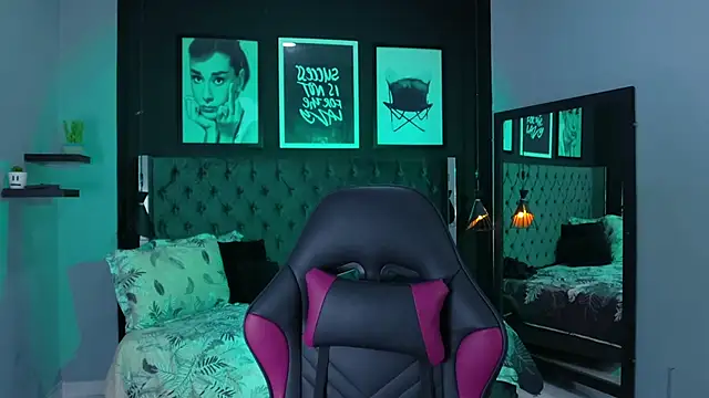 kitty collins  online show from February 2026 11:55:01 AM