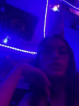 Hannacooper3 online show from January 2026 11:20:01 PM