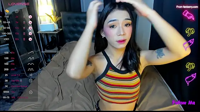Snapshot of bellamoonlightX chatting on June 2026 08:25:02 AM bellamoonlightX online show from June 2026 08:25:02 AM