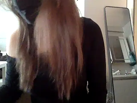 Snapshot of Mia_8 chatting on March 2026 02:26:01 AM Mia 8 online show from March 2026 02:26:01 AM