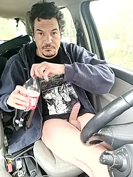 twitshe online show from October 2025 12:31:01 PM