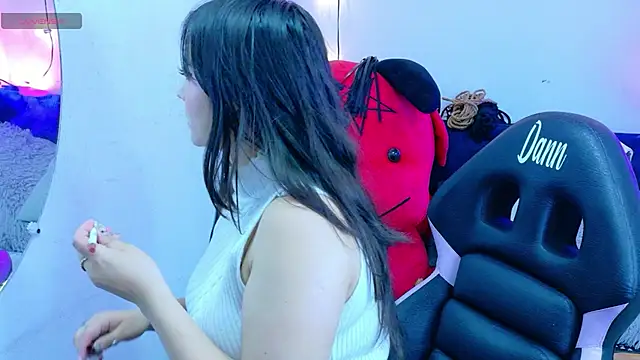 MiaVelvetDoll online show from October 2025 01:21:01 PM