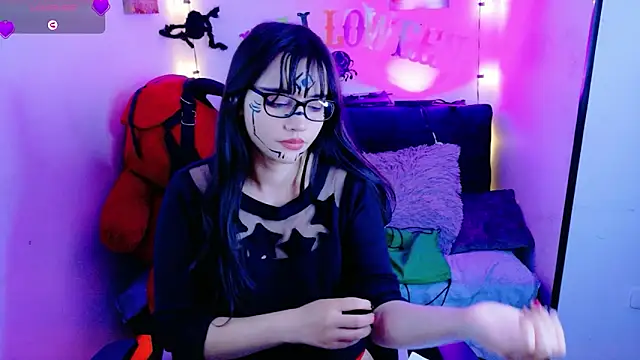 MiaVelvetDoll online show from October 2025 02:05:01 PM