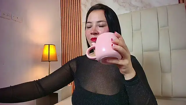 Snapshot of CharlotteSchmidtt chatting on November 2025 11:22:01 AM CharlotteSchmidtt online show from November 2025 11:22:01 AM