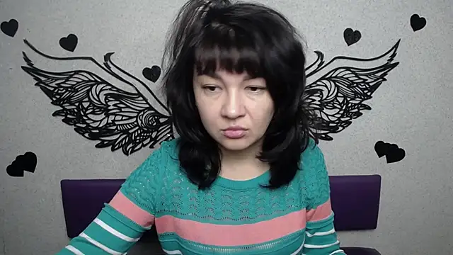 SelenaFly online show from September 2025 05:12:01 AM