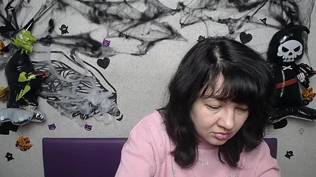 SelenaFly online show from October 2025 05:08:02 AM