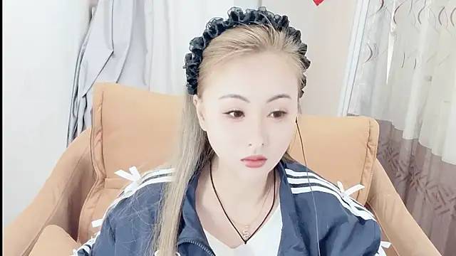 Snapshot of AUTUMN_1 chatting on March 2026 05:07:01 AM AUTUMN 1 online show from March 2026 05:07:01 AM