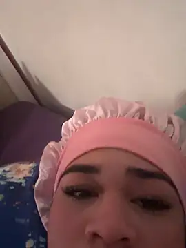 hotqueen02 online show from April 2026 10:10:02 PM