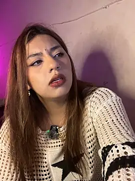 Snapshot of SoftLady_S33 chatting on June 2026 02:16:02 AM SoftLady S33 online show from June 2026 02:16:02 AM