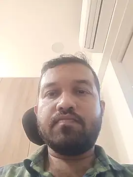 Snapshot of VJ17 chatting on May 2026 10:34:02 AM VJ17 online show from May 2026 10:34:02 AM