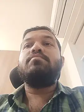 Snapshot of VJ17 chatting on May 2026 06:42:01 AM VJ17 online show from May 2026 06:42:01 AM