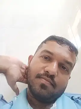 Snapshot of VJ17 chatting on May 2026 05:49:01 AM VJ17 online show from May 2026 05:49:01 AM