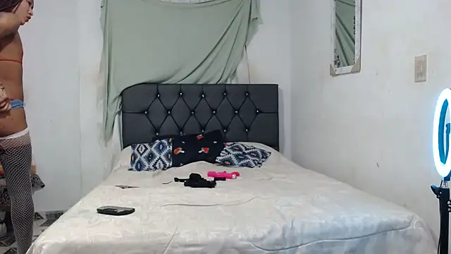 Snapshot of Angeliicaxx chatting on September 2025 02:04:02 AM Angeliicaxx online show from September 2025 02:04:02 AM