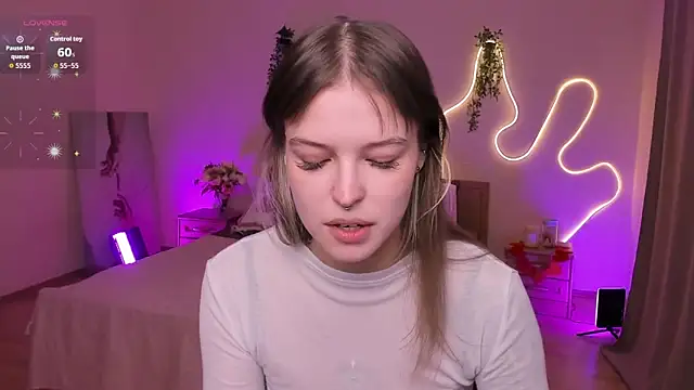 Lisa Blossom online show from April 2026 06:08:01 AM