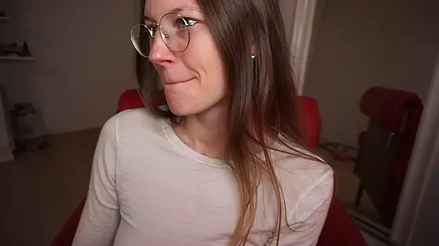 Scorpion Peach online show from November 2025 11:21:01 AM