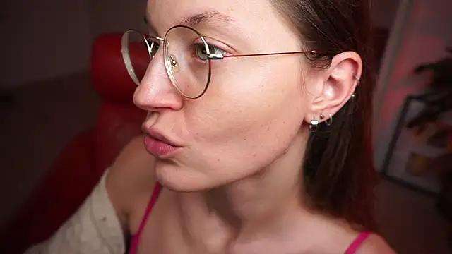 Scorpion Peach online show from November 2025 03:55:01 PM