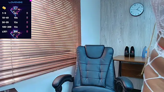 ArianaBeake online show from September 2025 07:24:02 PM