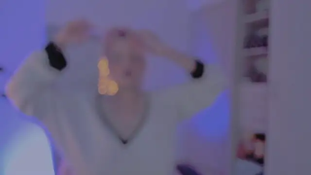 amywilld online show from April 2026 04:55:01 AM