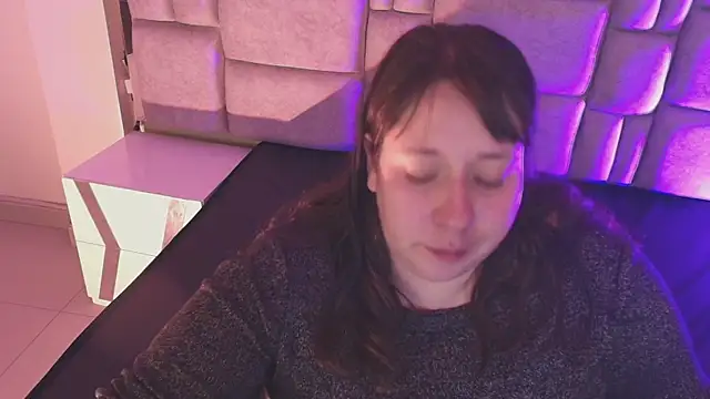  Emily rosee  online show from December 2025 12:12:01 PM