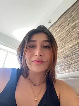 Isa Villamarin online show from October 2025 02:40:01 PM