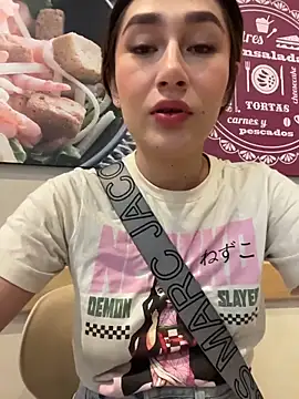 Snapshot of Isa_Villamarin chatting on October 2025 03:08:01 PM Isa Villamarin online show from October 2025 03:08:01 PM