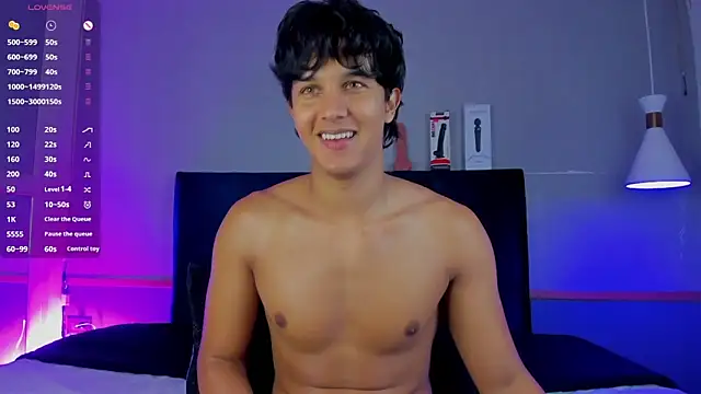 Leo Savage  online show from November 2025 03:45:02 AM