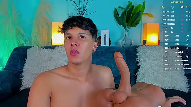 Snapshot of Leo_Savage_ chatting on February 2026 03:36:02 AM Leo Savage online show from February 2026 03:36:02 AM