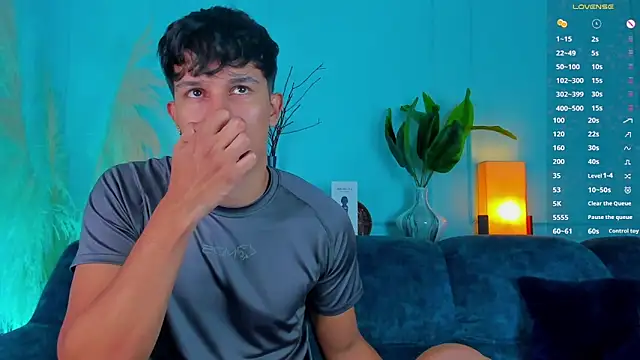 Snapshot of Leo_Savage_ chatting on February 2026 05:04:01 AM Leo Savage online show from February 2026 05:04:01 AM