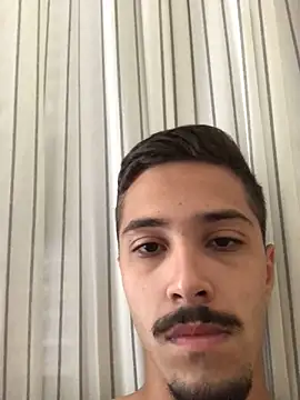 henriquexz244 online show from March 2026 02:10:01 PM