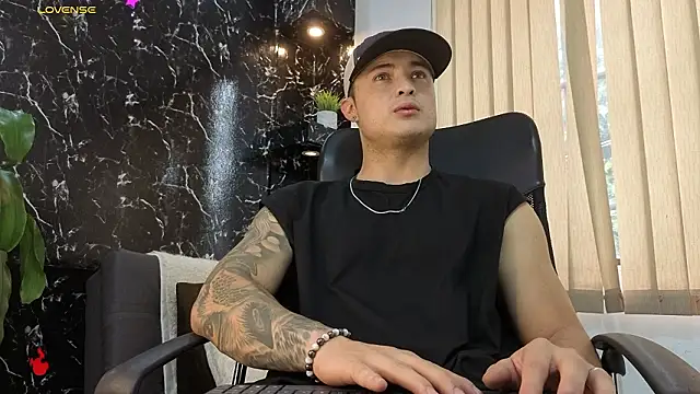 Alexander ferre online show from February 2026 01:15:01 PM