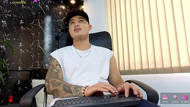 Alexander ferre online show from February 2026 06:28:01 PM