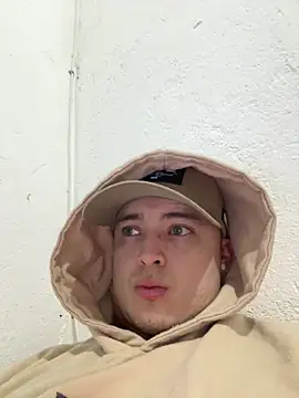 Alexander ferre online show from March 2026 02:04:02 AM