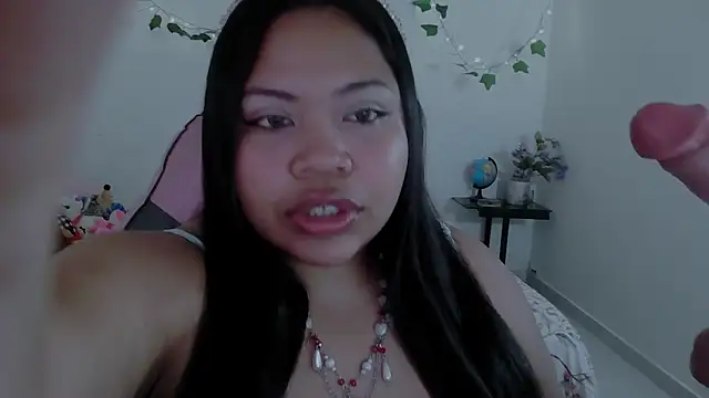 Snapshot of Juicy_elenxx chatting on October 2025 05:24:02 PM Juicy elenxx online show from October 2025 05:24:02 PM