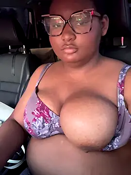 PoppyLuxe online show from November 2025 10:25:01 PM