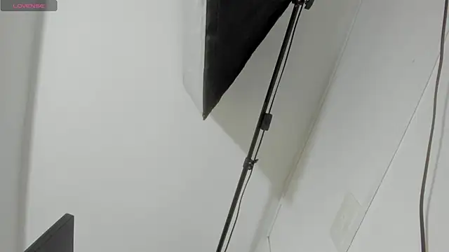 yulitza1025 online show from December 2025 11:38:02 AM