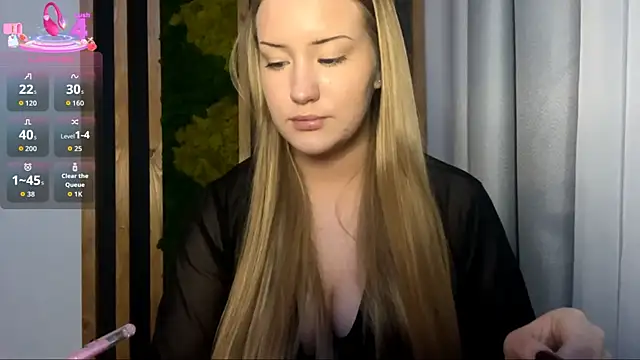 PandaFluff online show from November 2025 04:49:01 PM