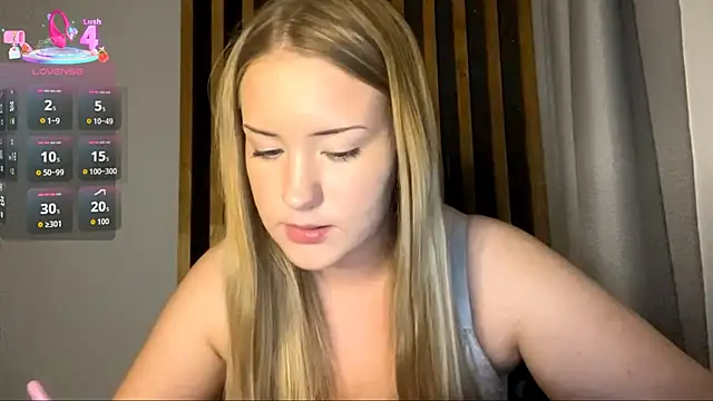 PandaFluff online show from November 2025 04:23:01 PM