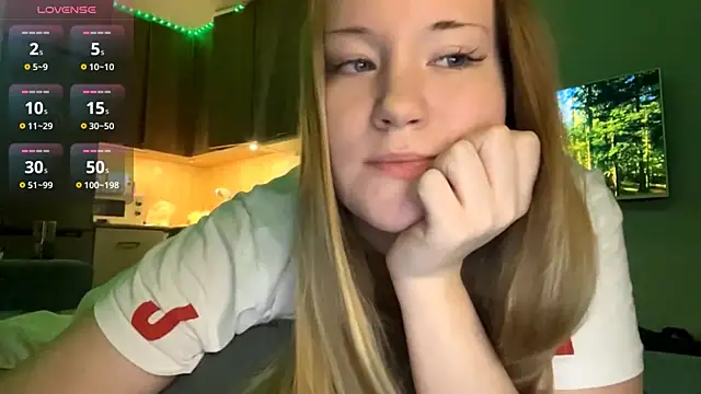 PandaFluff online show from March 2026 05:17:02 PM