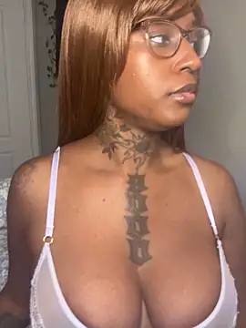 MistiSavannah online show from November 2025 04:29:01 PM