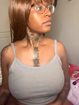 MistiSavannah online show from November 2025 02:11:01 AM