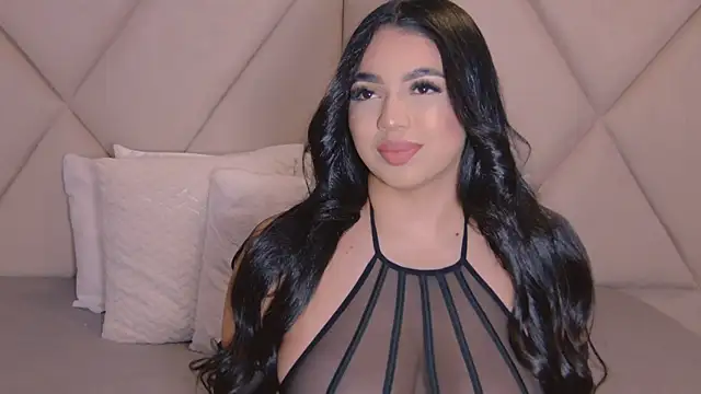 CharlotteeBrownn online show from April 2026 04:19:01 AM