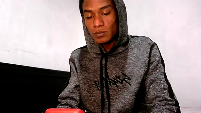 Noah Miller7 online show from October 2025 08:12:01 AM